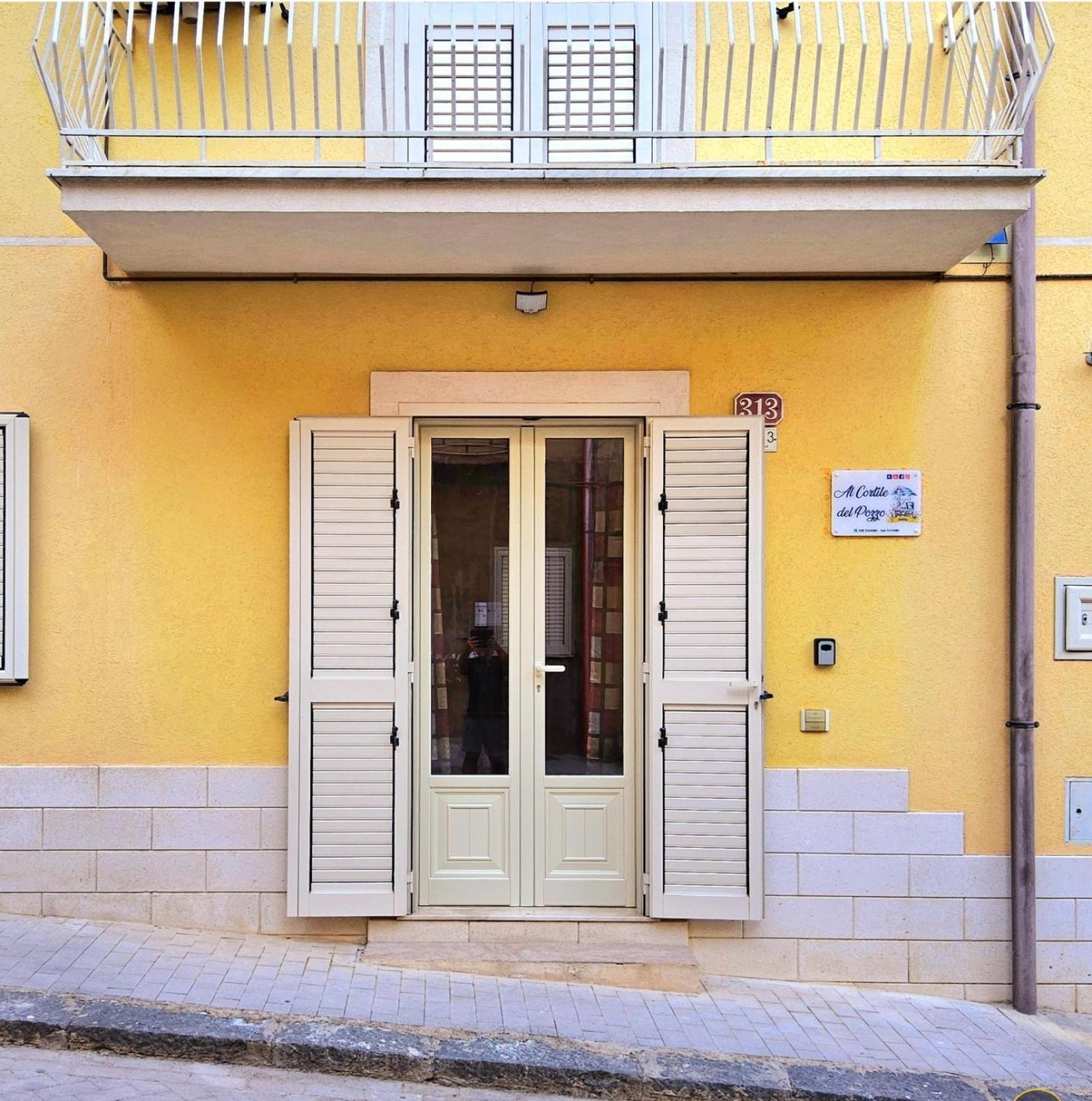 Ferienwohnung Al Cortile Del Pozzo Delia Exterior foto
